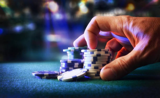 Football sportsbook screen showing Cash Out status and secure account wallet